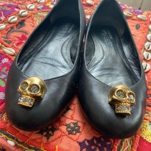 Alexander McQueen skull flats